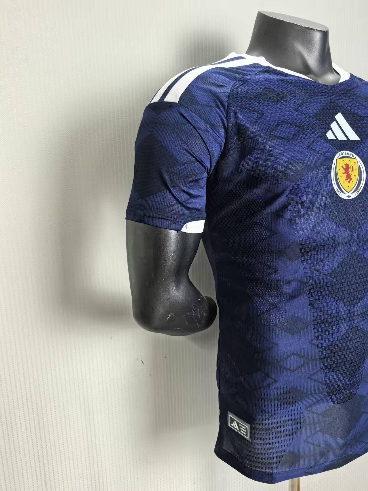 Scotland 2026 World Cup Home Jersey – Player Version (Half Sleeve) - Image 4