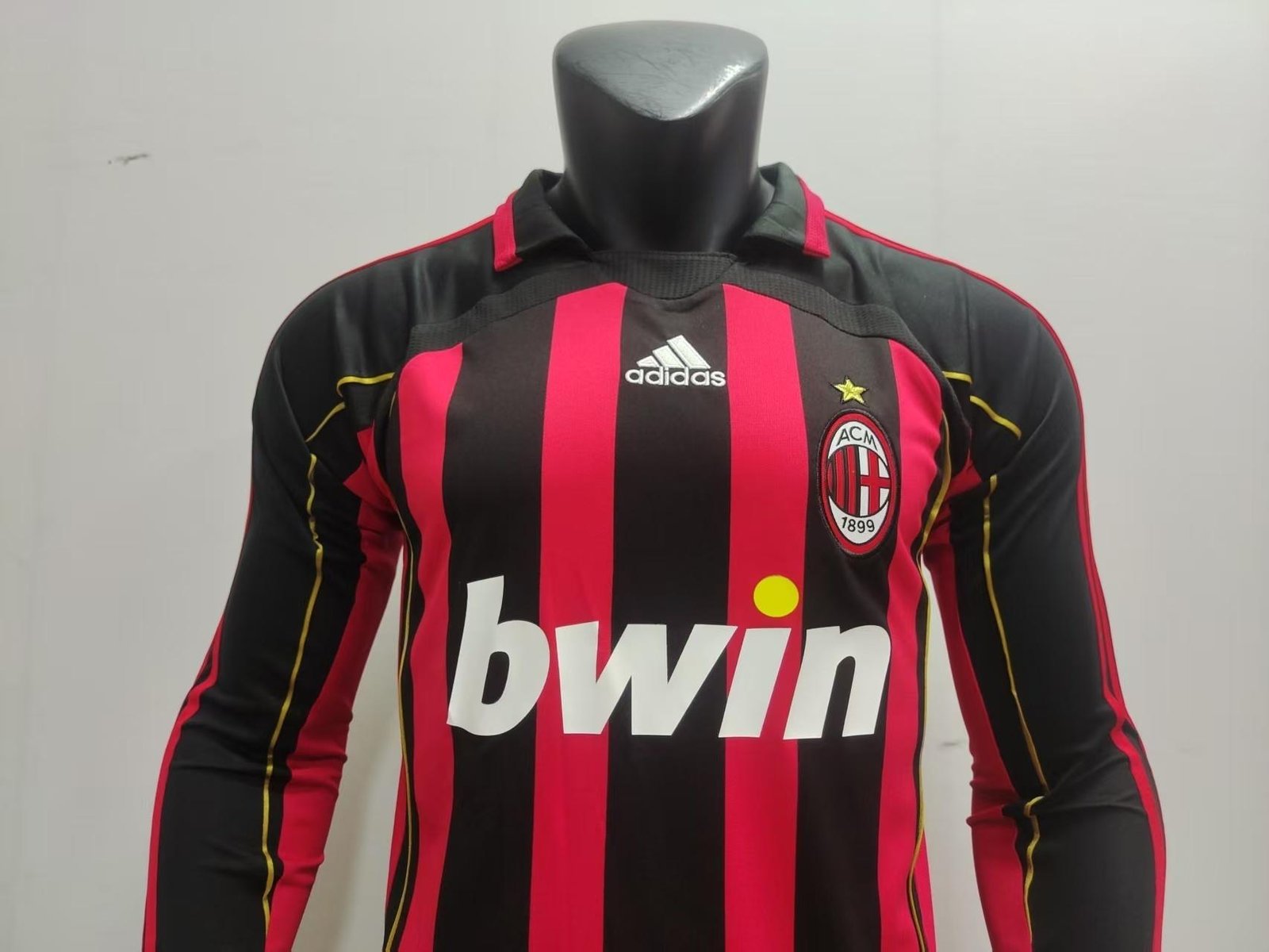 AC Milan 06-07 Home Vintage Full Sleeve- Retro Jersey - Image 4