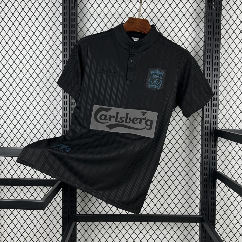 Liverpool 95-96 Black Retro